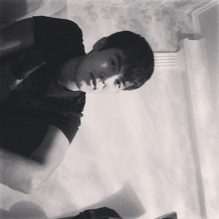  22648793  Ruslan, 32 ,    