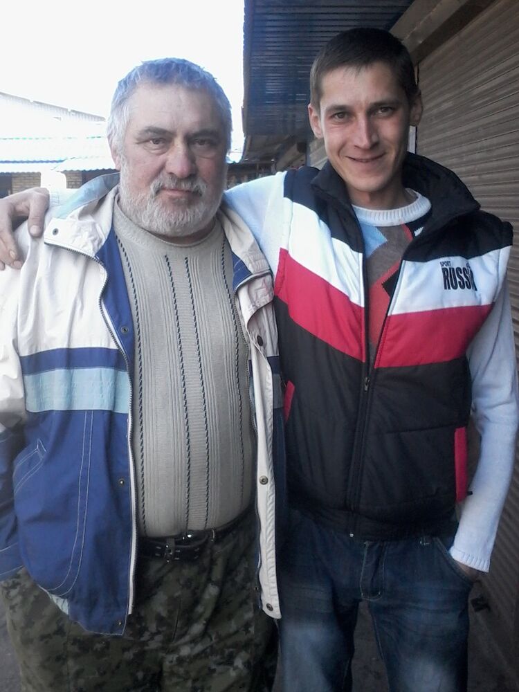  5885853  Seregadnr, 41 ,    