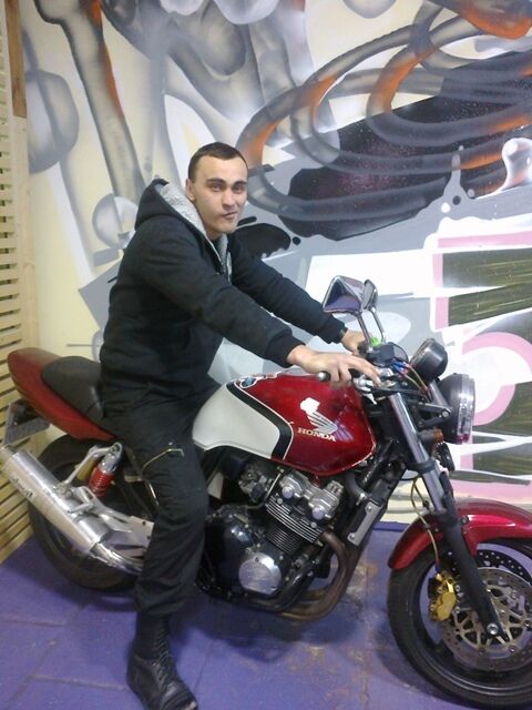  ,   Vitaly, 37 ,   ,   , c , 