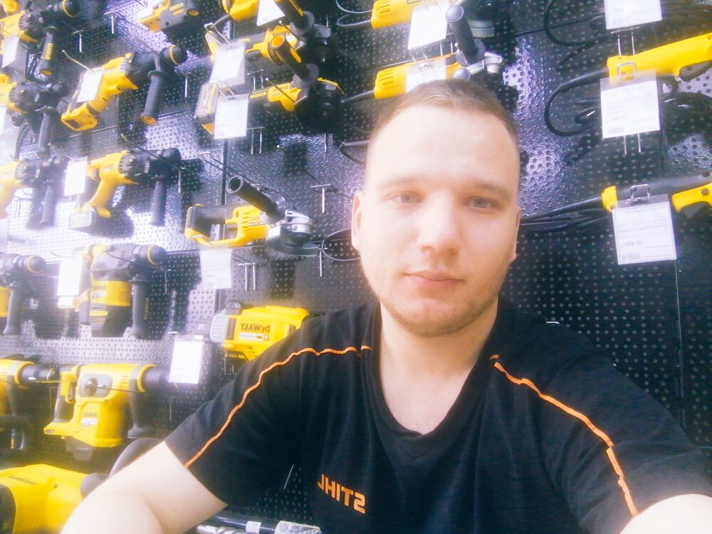  38048873  , 27 ,    