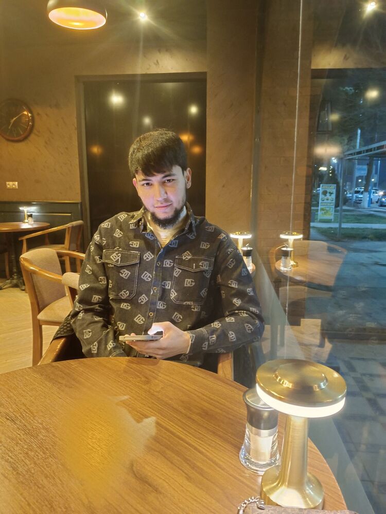  48772563  , 24 ,    