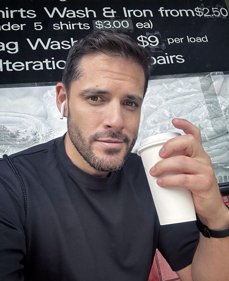 ���������� ��������, ���� ������� Martinez, 47 ���, ������������ ��� ������, ����� � ���������