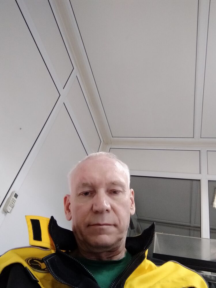  23511693  , 63 ,    