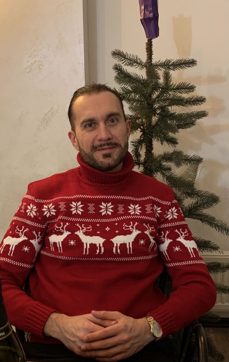  ,   , 44 ,   c 