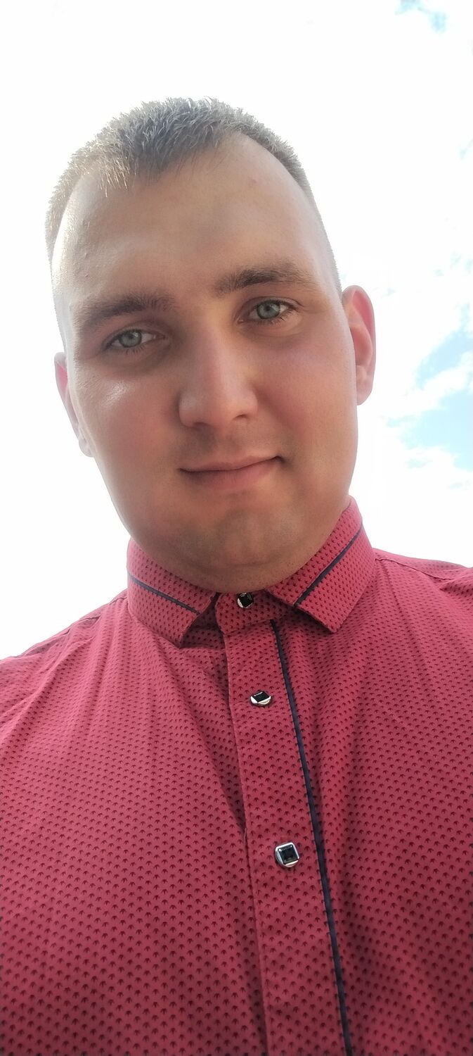  39541933  Rostislav, 25 ,    