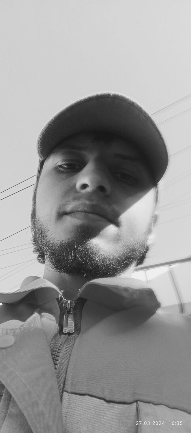  44670293  FARRUH, 32 ,    
