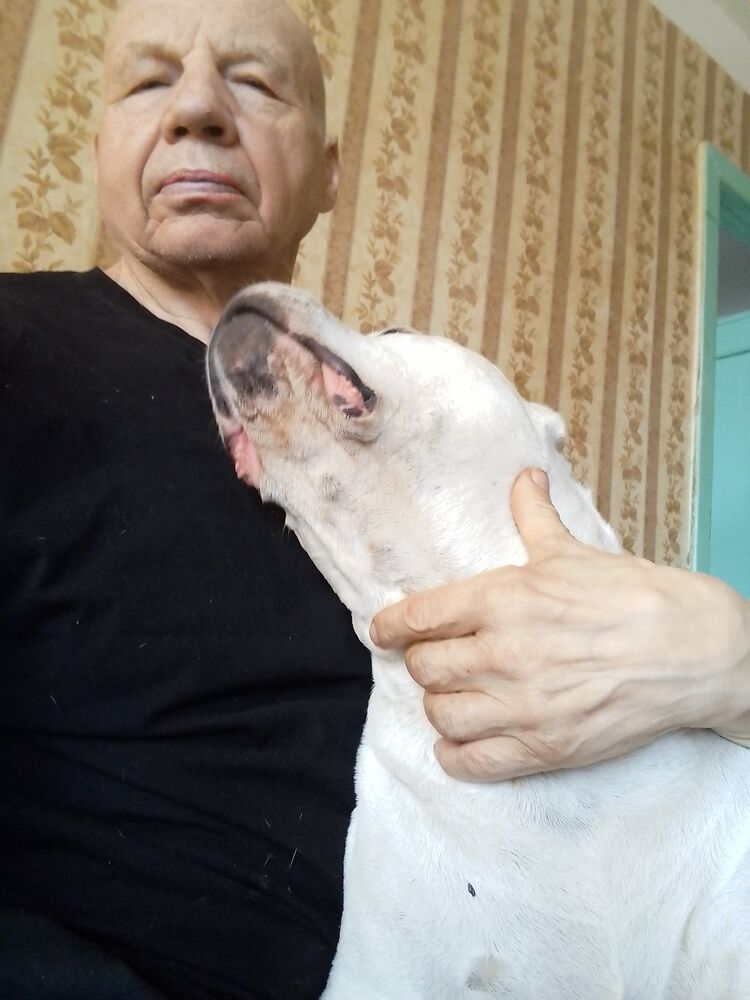 51128303  Victor, 60 ,    