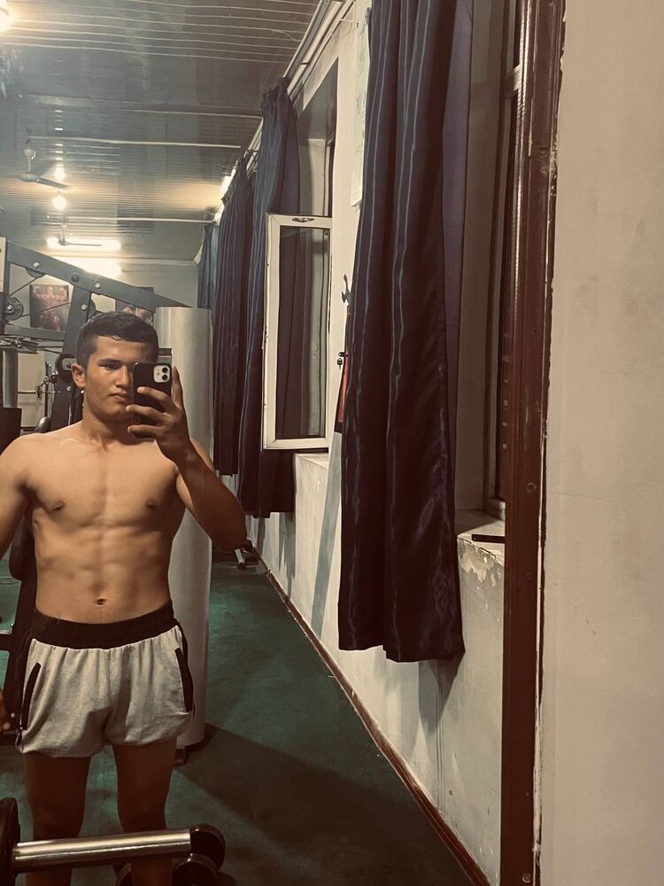  ,   Fayzullo, 21 ,   ,   , c 