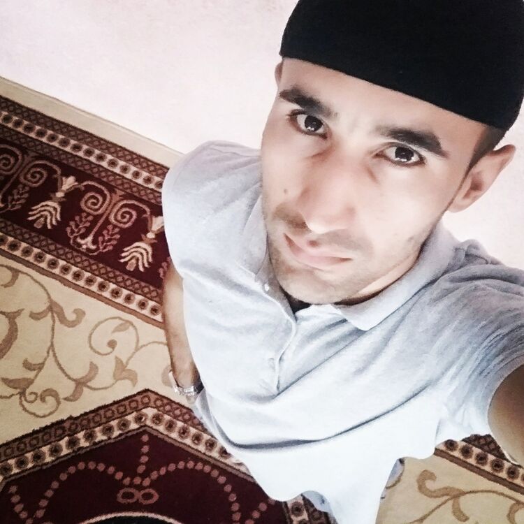  ,   Aki, 33 ,   ,   , c 