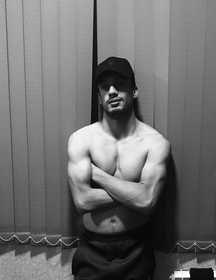  ,   Muhammad, 27 ,   ,   , c , 