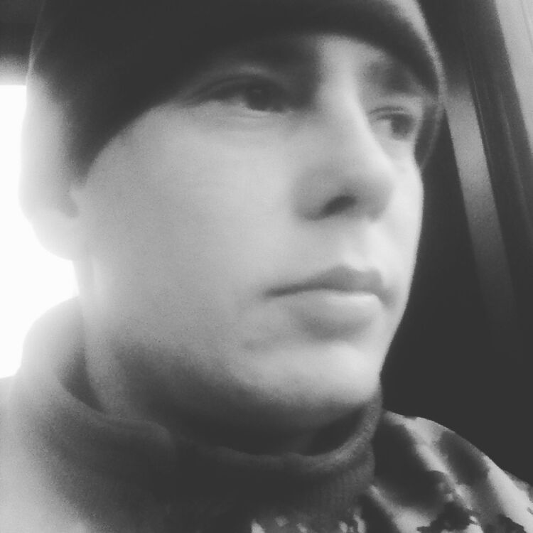  14557513  Valentin, 28 ,     