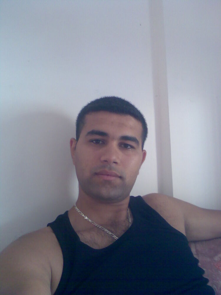  4304393  Sajad, 37 ,    Angered