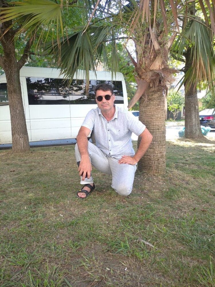  54177093  Hyrik, 45 ,    