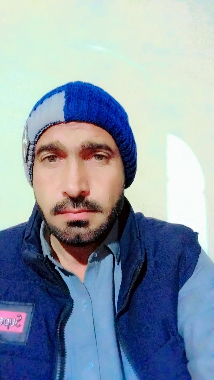  50741413  Aswan Khan, 34 ,    