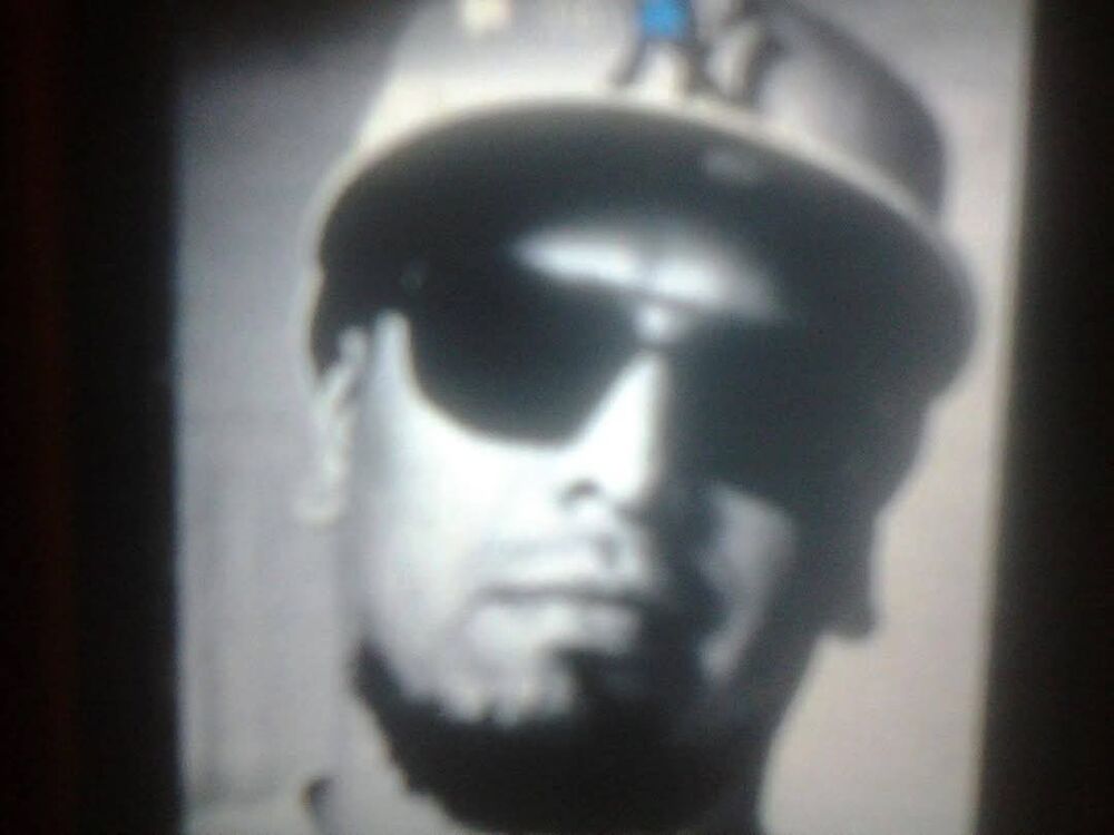  53271433  Aleksandar, 43 ,    