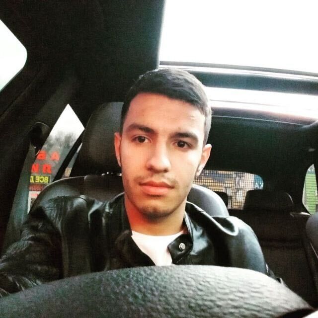  28718943  , 25 ,    