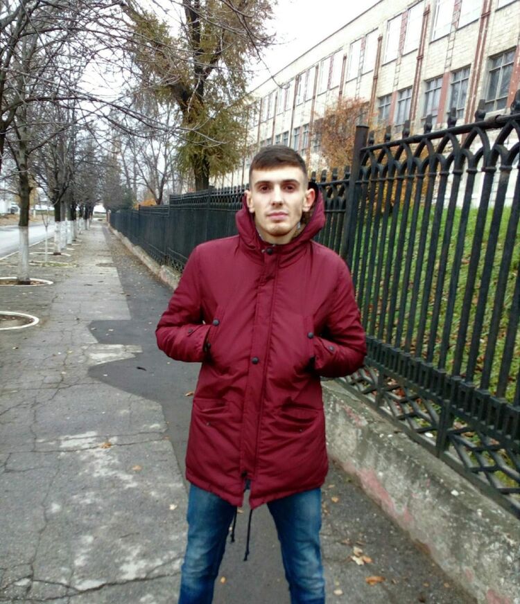  ,   Valentin, 28 ,   ,   , c 