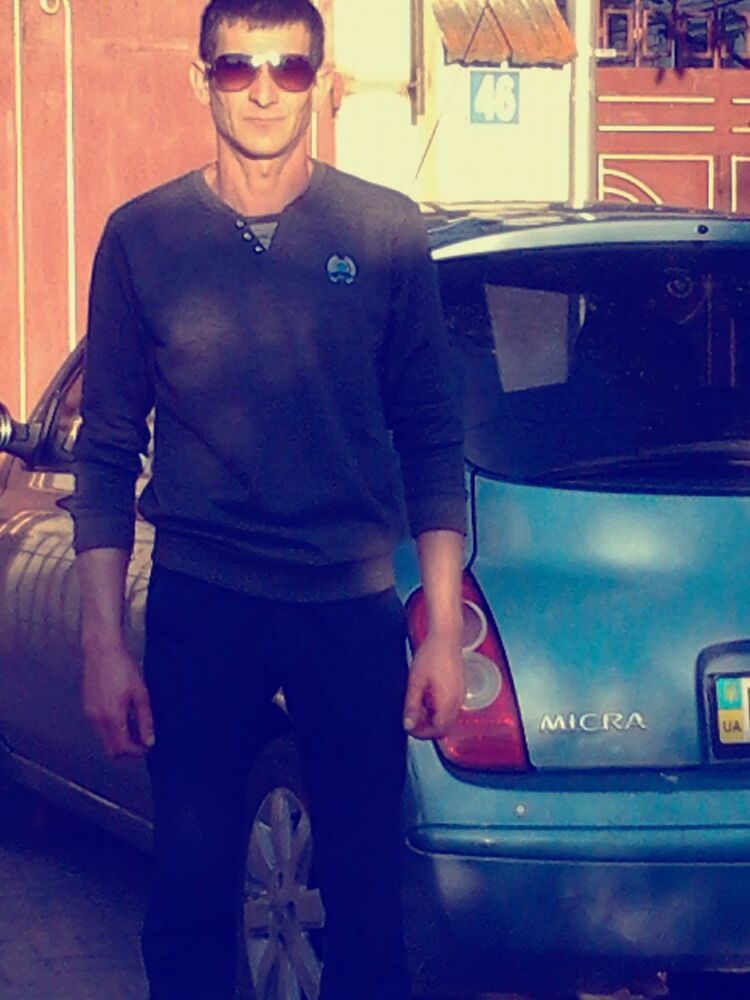  10180483  Aleks, 44 ,    