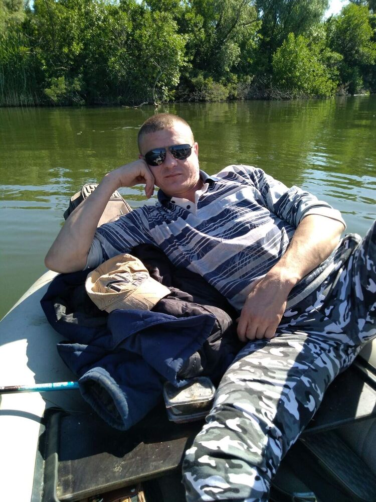  52576593  , 44 ,    --