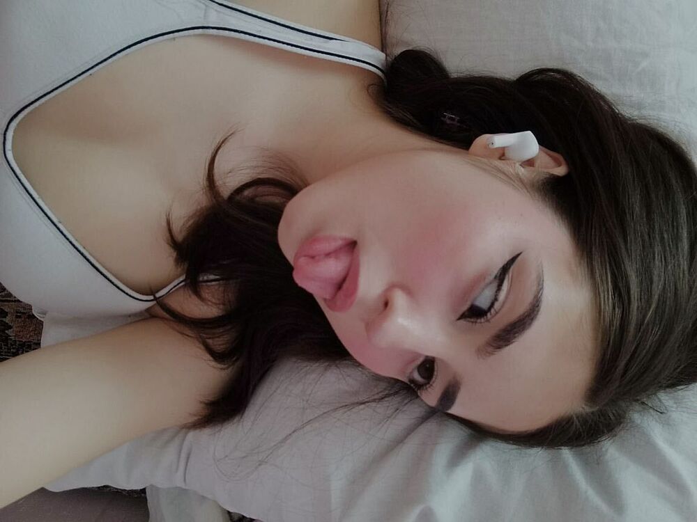  35795183  , 24 ,    -