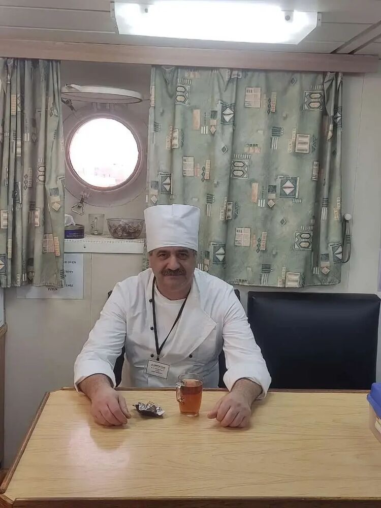  50385883  Azad qaribov, 54 ,    