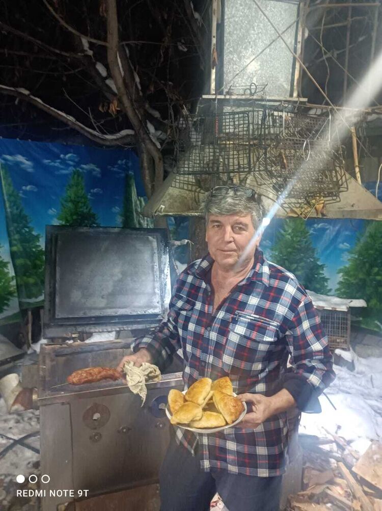  54217783  Georgiy, 64 ,    