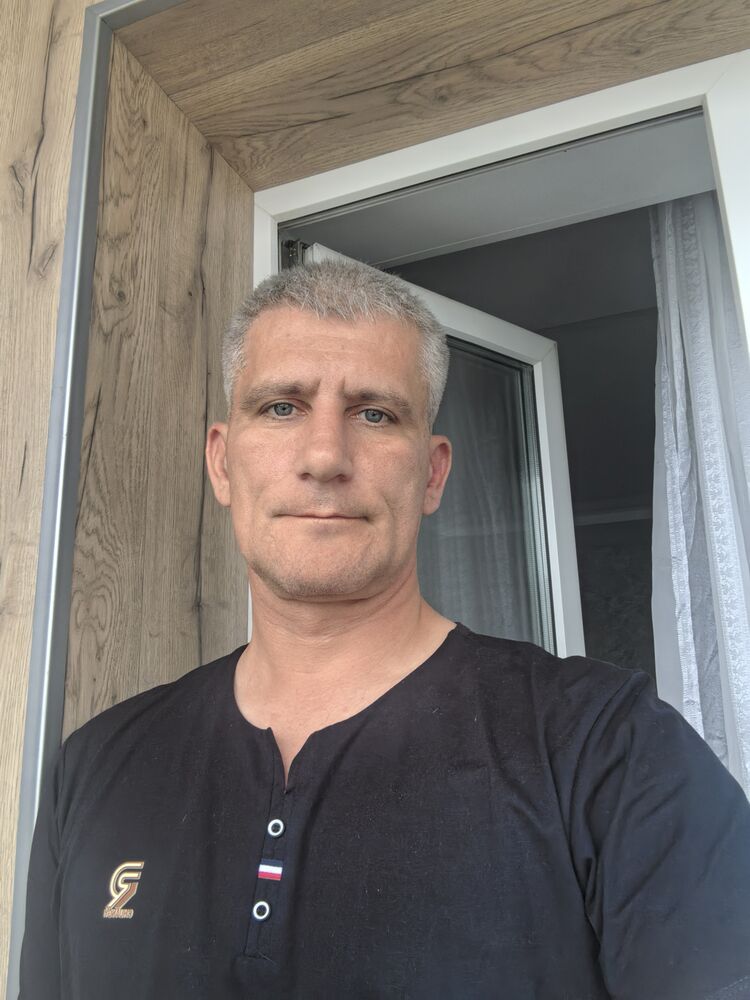  53884933  , 47 ,    