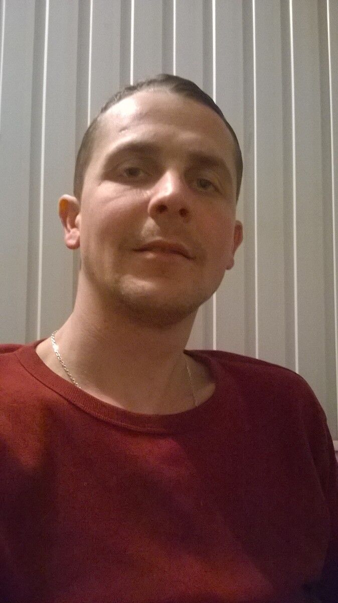  11738423  Ivan, 35 ,    