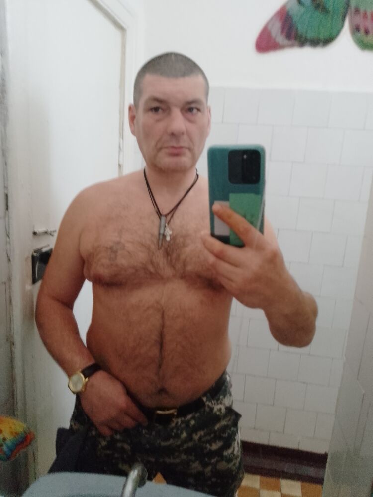  31710623  , 45 ,     