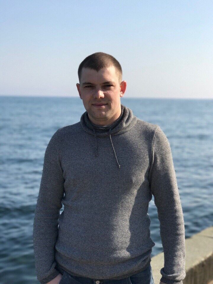  15930953  , 39 ,    