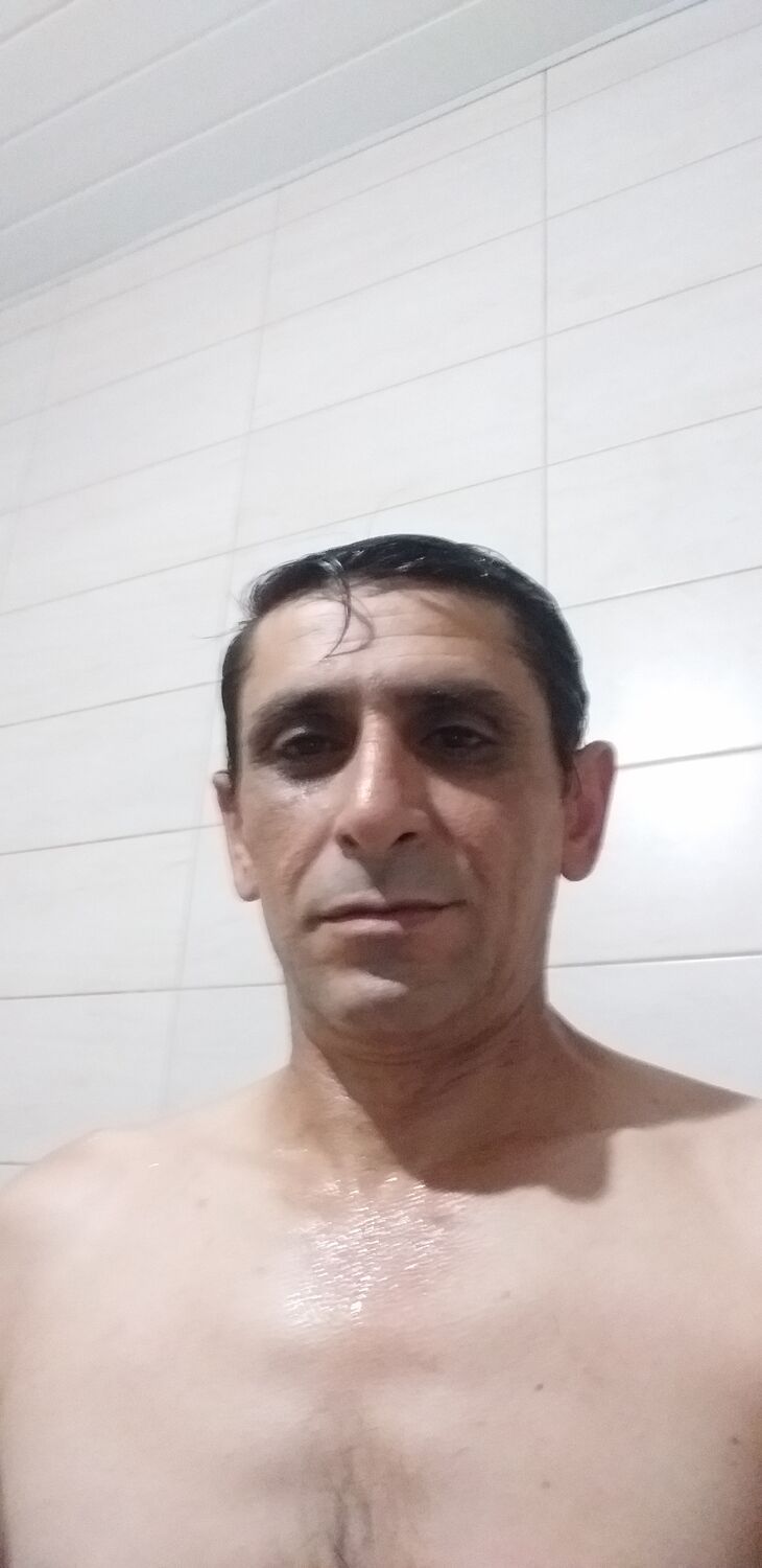  ,   Aro, 49 ,     