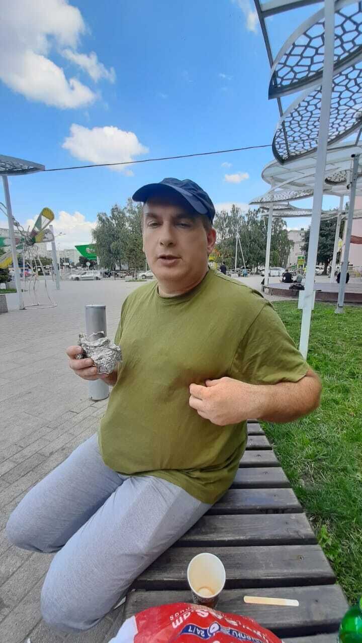  ,   Armen, 45 ,   ,   