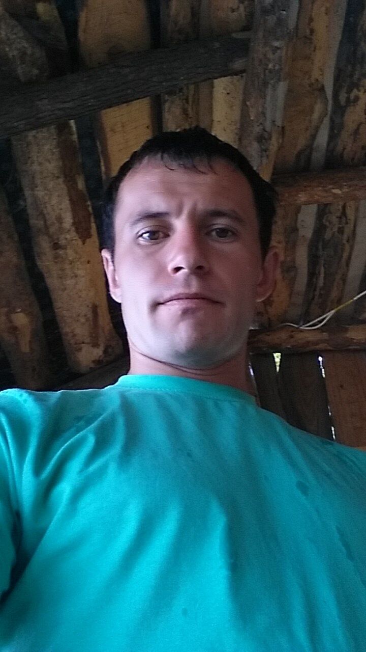  50074633  Ivan, 38 ,     