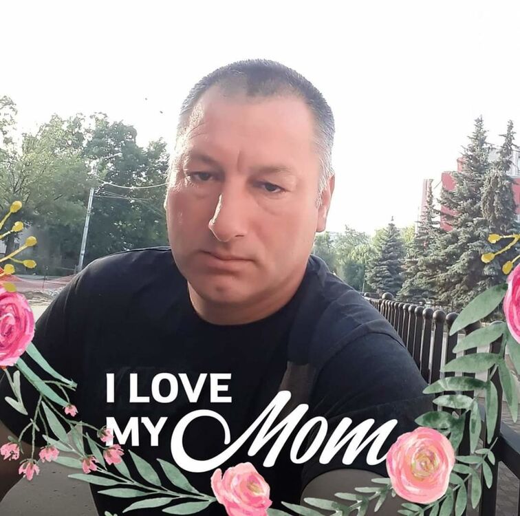  19112643  Sergej, 52 ,    