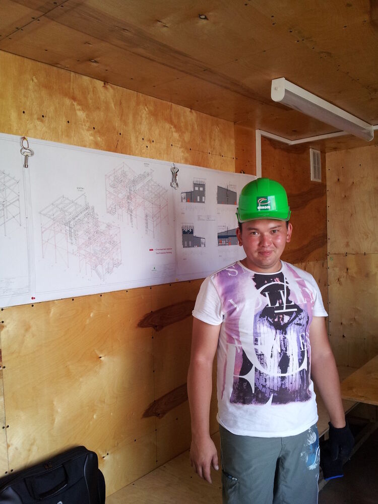  4927763  Ruslan, 36 ,    