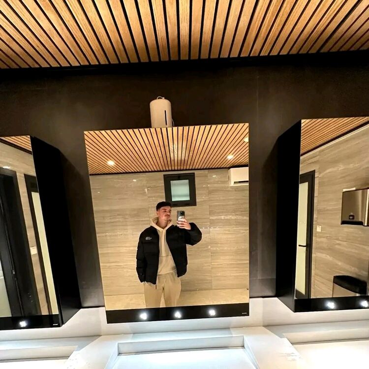  42408083  , 36 ,    