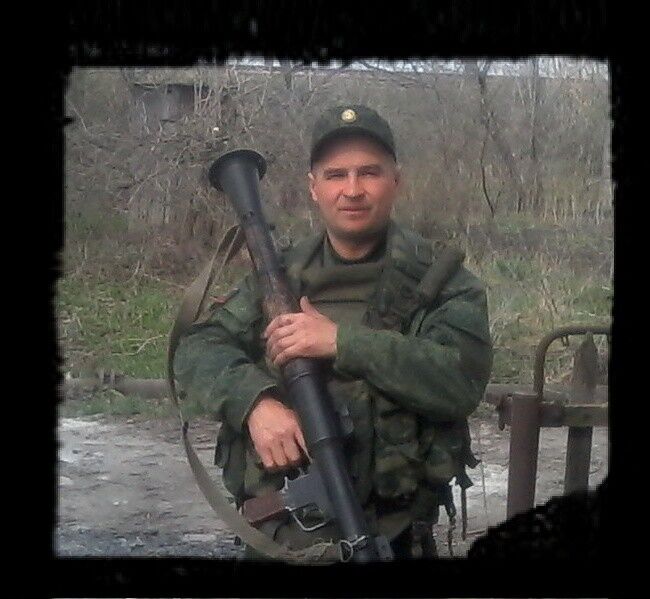  ,   Denis, 41 ,   ,   , c 