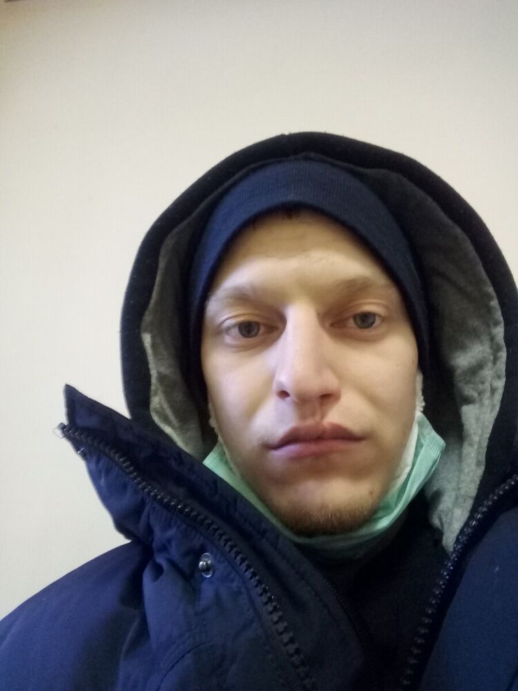  22043173  , 28 ,    