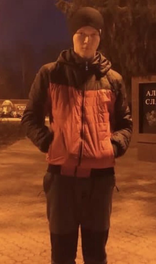  36520713  , 24 ,    