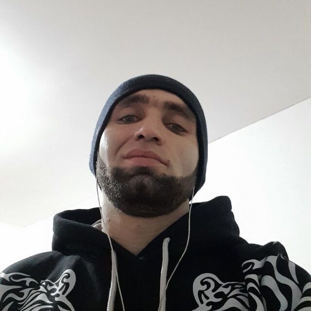  25857323  , 31 ,    
