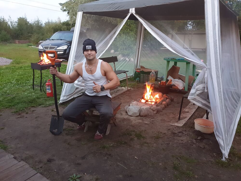  30460993  , 33 ,    -