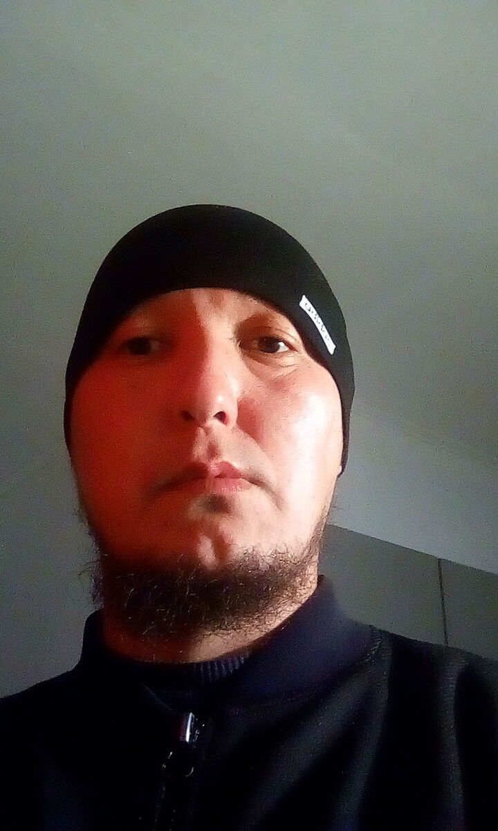  17654743  Kana Talas, 38 ,    