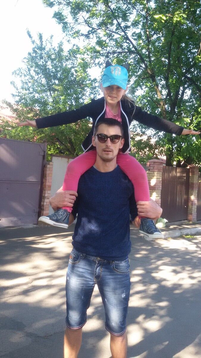 ���� 13051383 ������� Serzh, 37 ���, ���� ���������� � �������