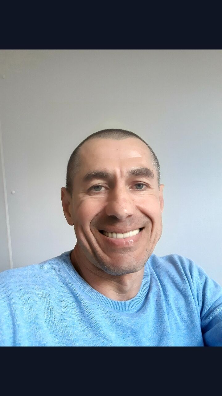  46937323  , 44 ,    