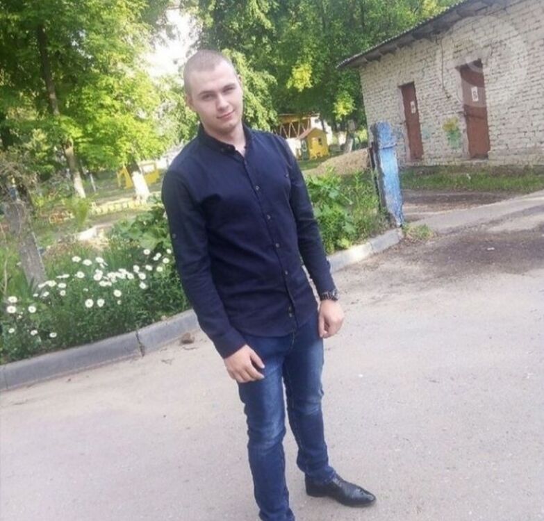  27245903  Igor, 24 ,    