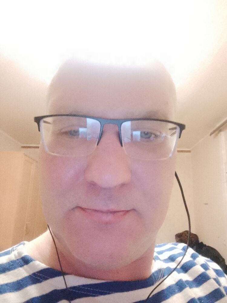 31757883  Gad, 47 ,    