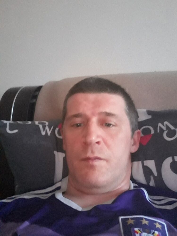  15886383  Stef, 45 ,    