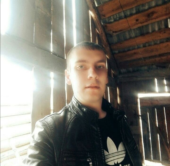  46568663  , 25 ,    