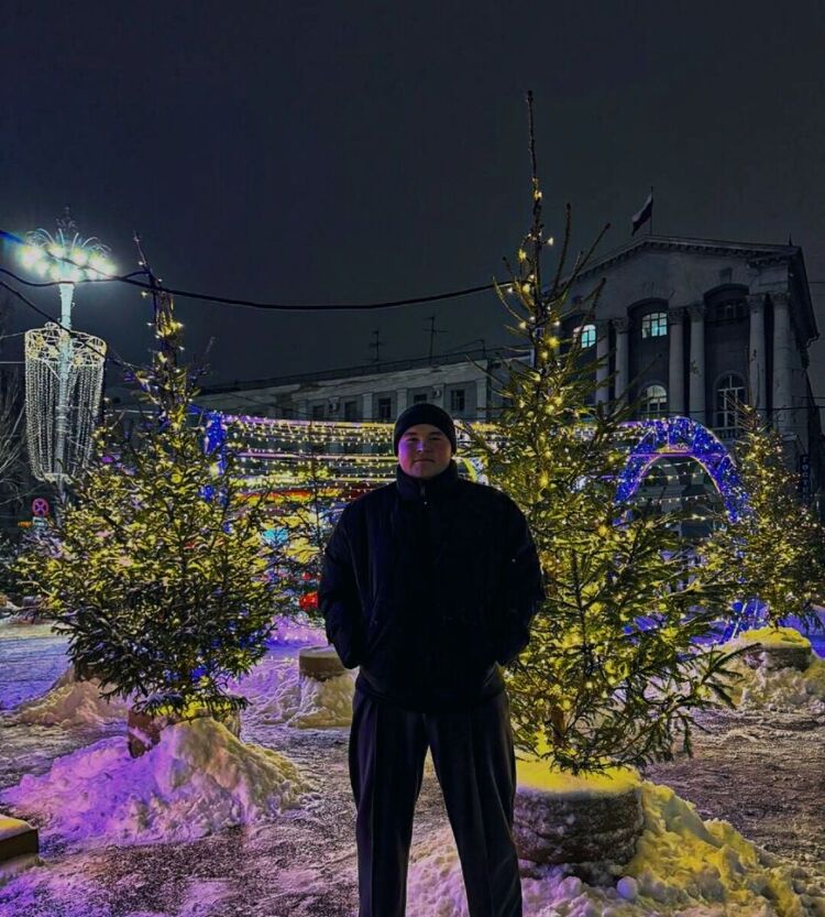  53597773  , 21 ,    -