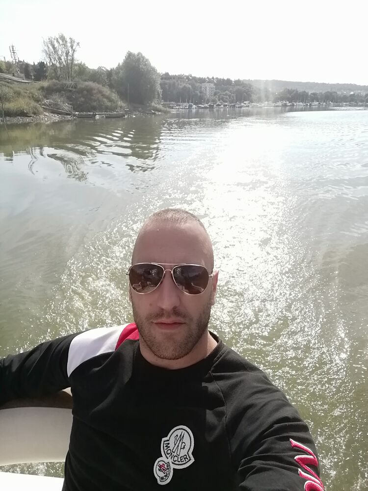  28241133  Damir, 38 ,    